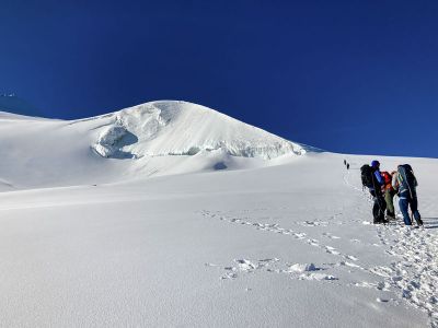 013-Die Watzmaenner beim Gipfelanstieg